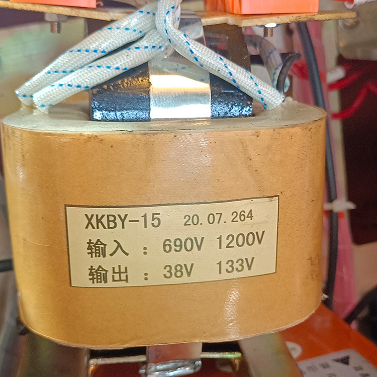 XK-15M照明信號(hào)綜合保護(hù)器 礦用防爆開關(guān)保護(hù)裝置